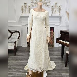 Murray Hamburger Vintage 1960s Ivory Taffeta & Lace Wedding Dress sz 6